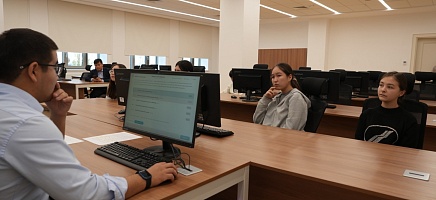 Күзгі каникулда астаналық оқушылар Президент Архивінің жұмысымен танысты фото галереи 8